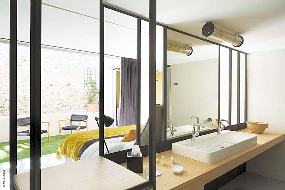 Le 19-21 - Un amour d'hotel