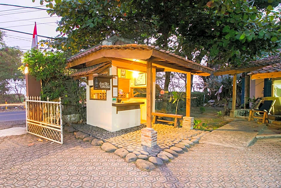 RedDoorz @ Pantai Pelabuhan Ratu 2