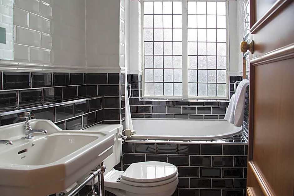Best Western Plough and Harrow Hotel