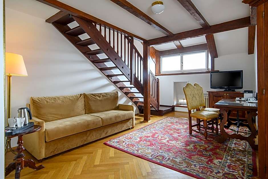 Charles Bridge Palace Hotel