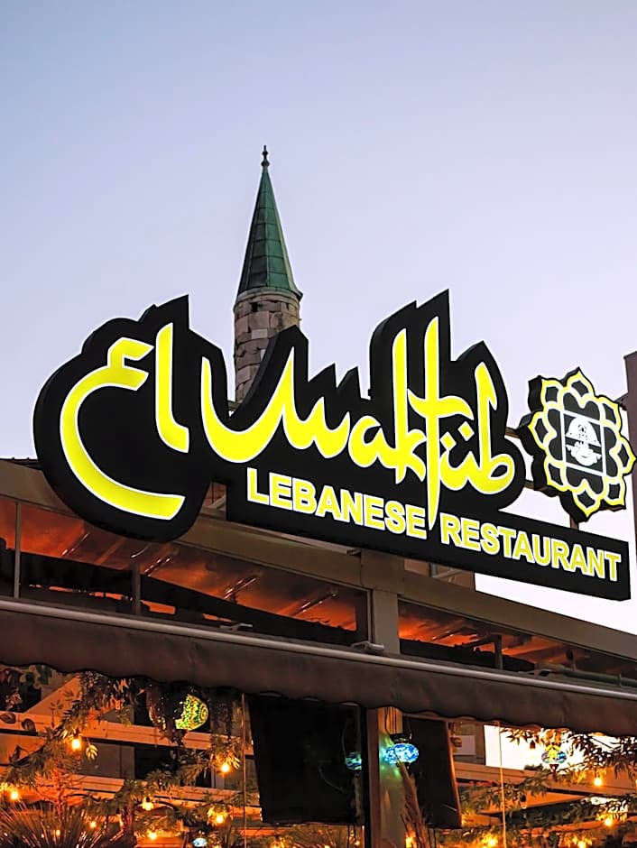 Peninsula Boutique Hotel