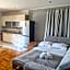 Apartments and pansion M&R