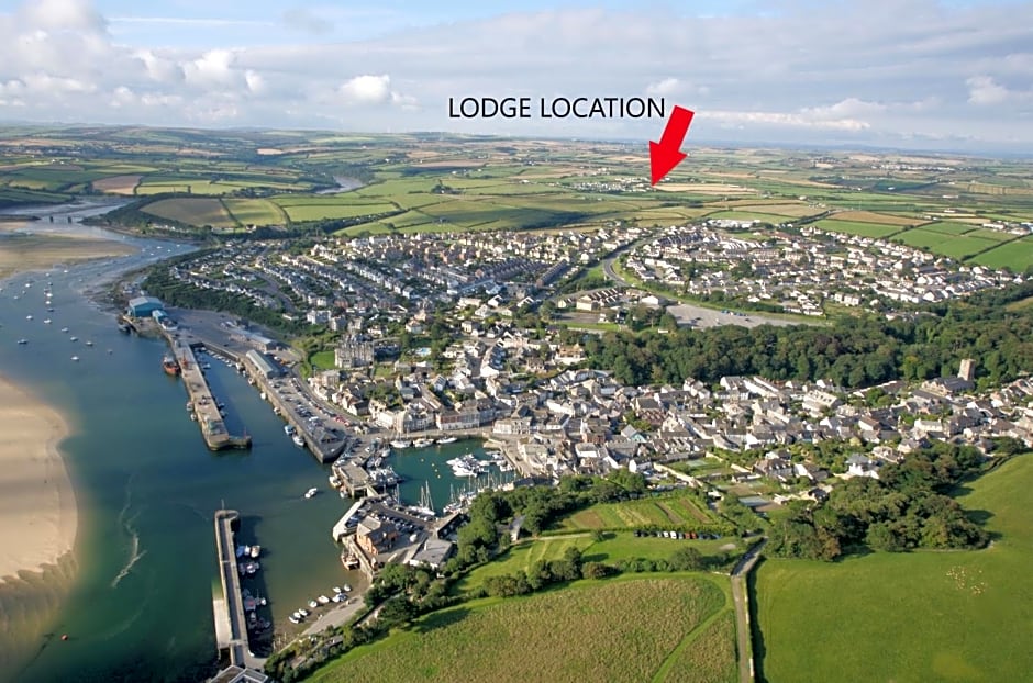Edge of Padstow, 2 bedroom luxury lodge