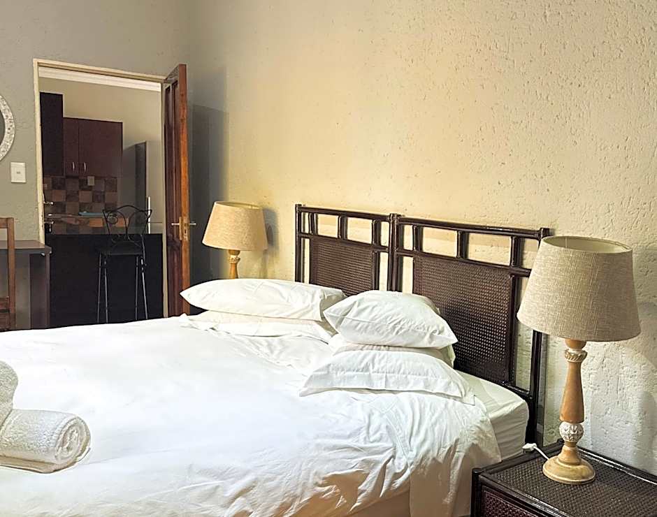 Paradise Creek Lodge