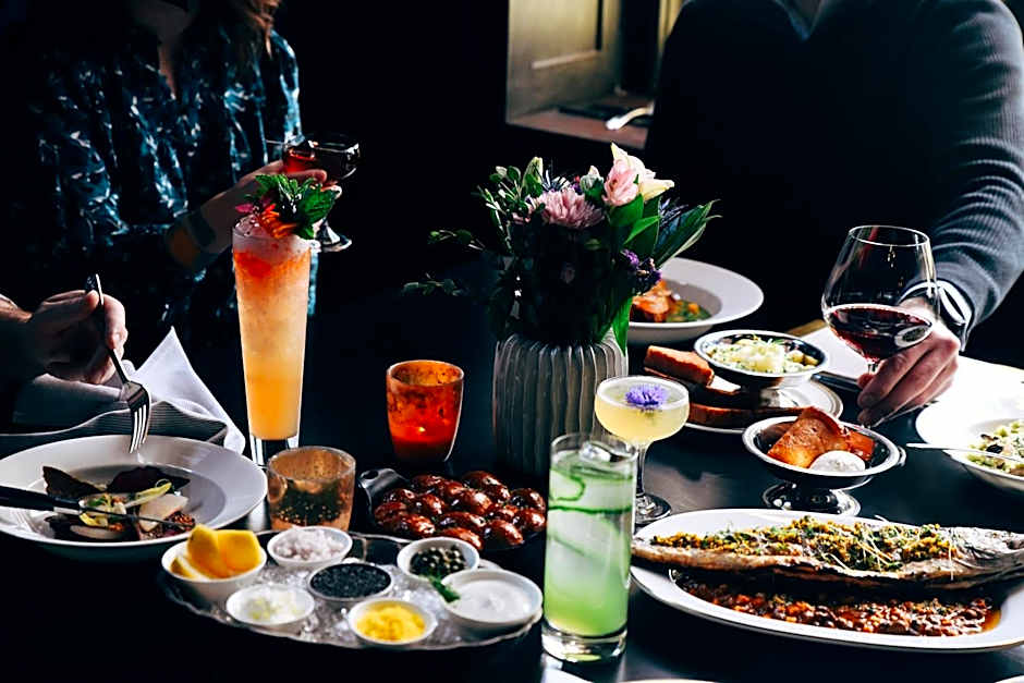 Hotel Savoy Kansas City, Tapestry Collection by Hilton