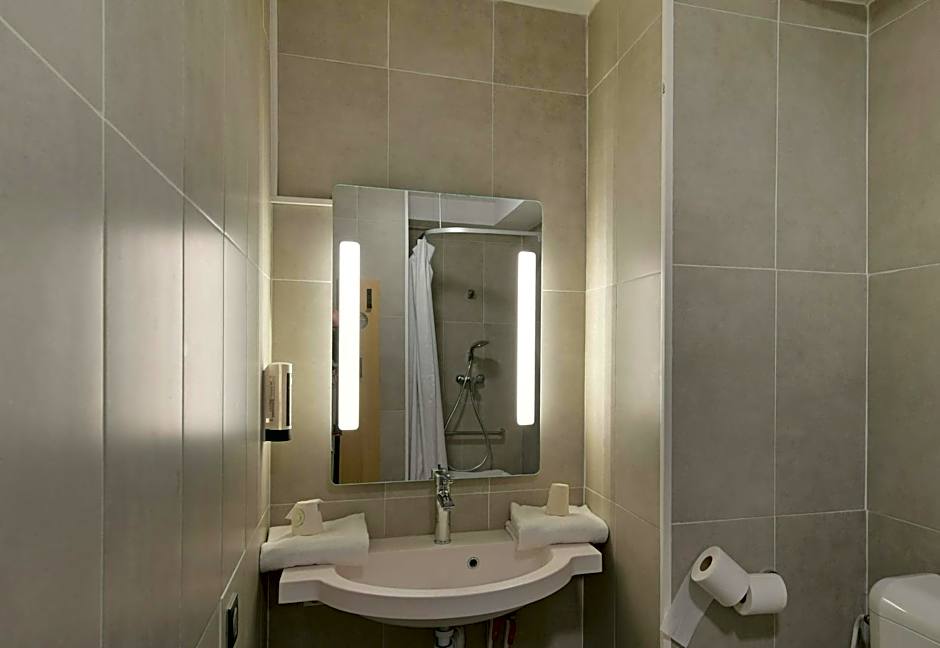 B&B HOTEL Le Mans Nord 2