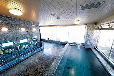 Single Room with Bathroom - New Building - Non-Smoking