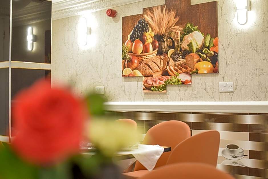 PEMBRIDGE PALACE HOTEL