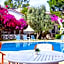 Moonshine Hotel & Suites