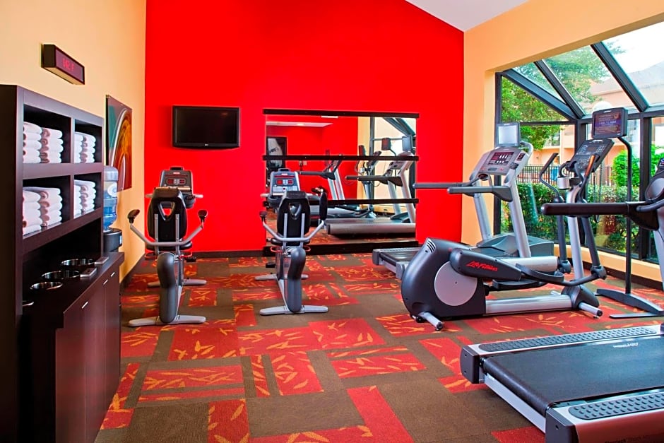 Courtyard by Marriott Memphis Airport