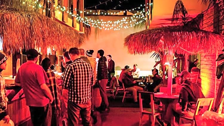 Banana Bungalow West Hollywood Hotel & Hostel
