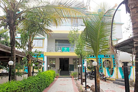 Hotel Green Valley