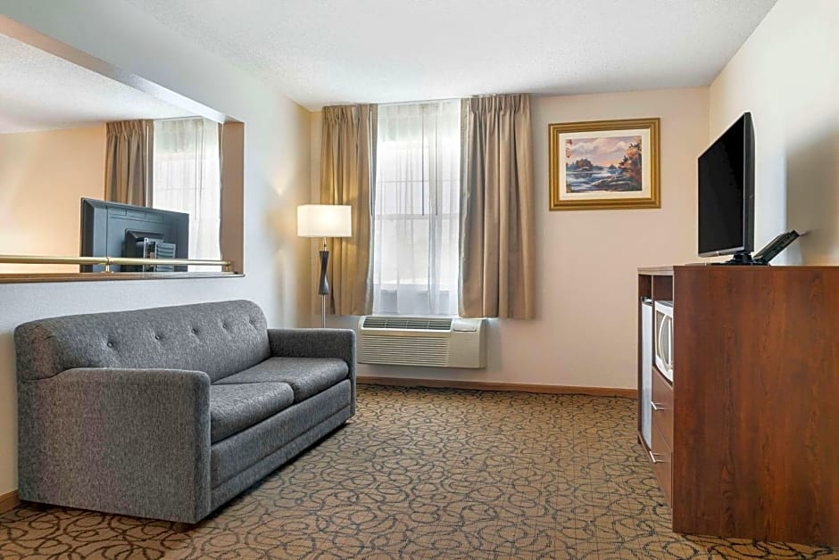 Quality Inn & Suites Manistique