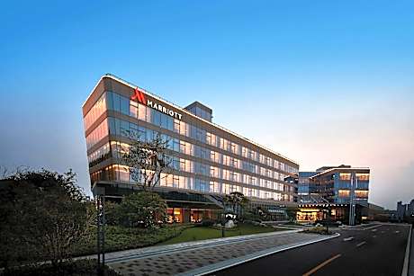 Xuzhou Marriott Hotel Lakeview
