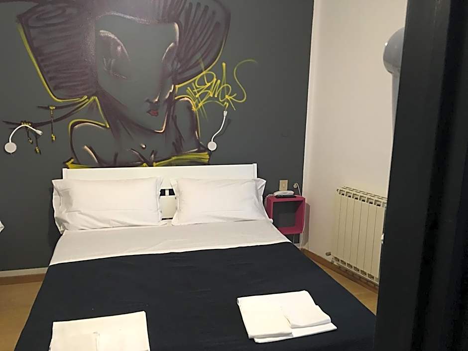 X Hotel