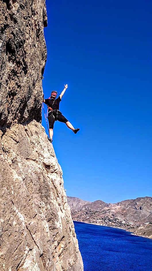 MasouriBlu Boutique Hotel