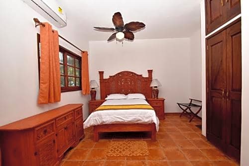 Villas Amalia Hotel