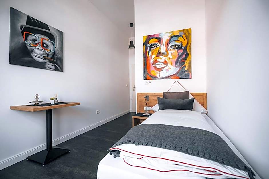 Sleep Point - Self Check in Hotel