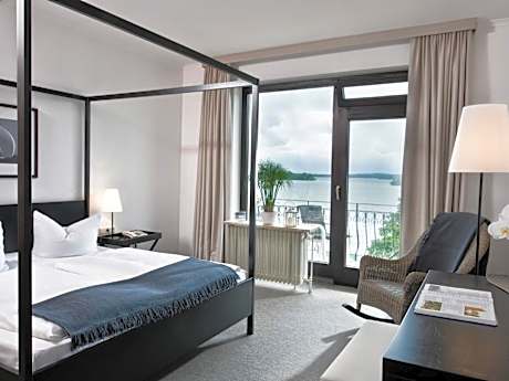Standard Double Room - Lake View Balcony