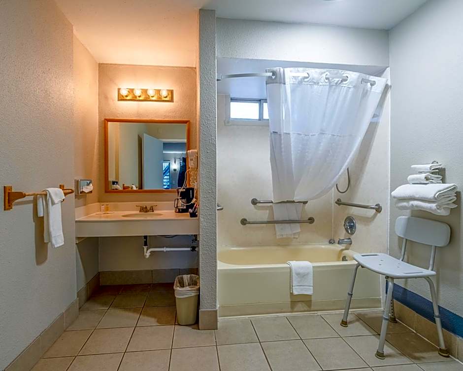 Days Inn by Wyndham Burns