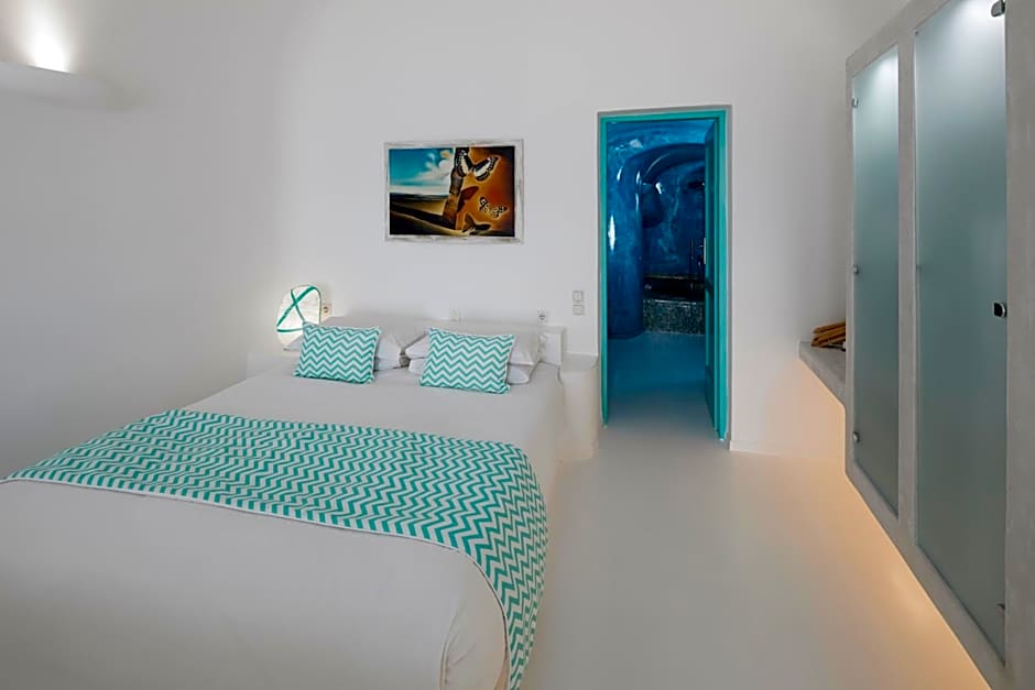 Dreams Luxury Suites