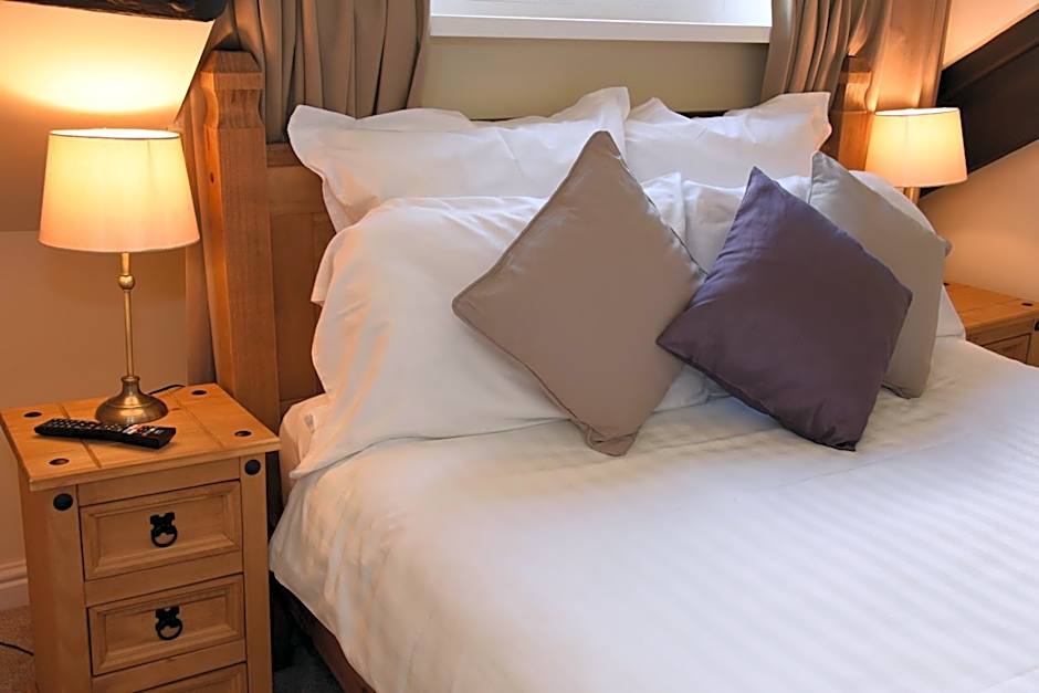 The Llanelwedd Arms Hotel