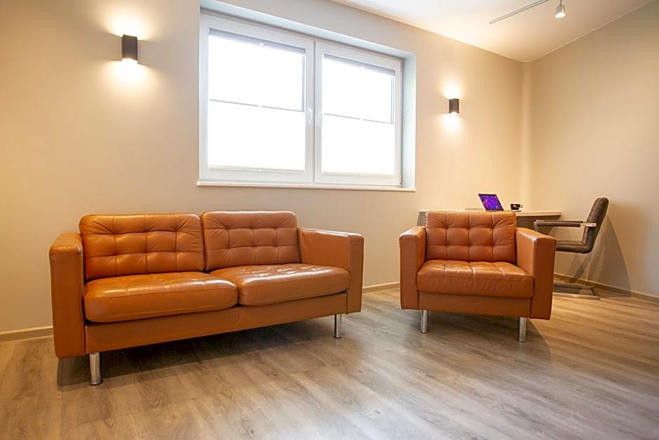 Hotel Circle Inn - Closest to Air Base