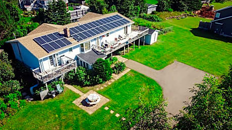 Lee's Ocean Peek B & B