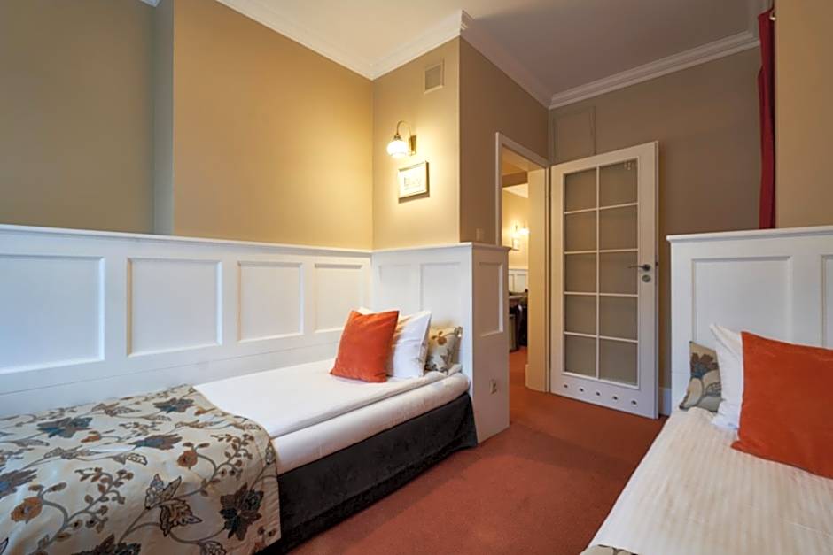 American House Hennela