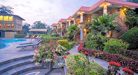 Hotel Jungle Crown