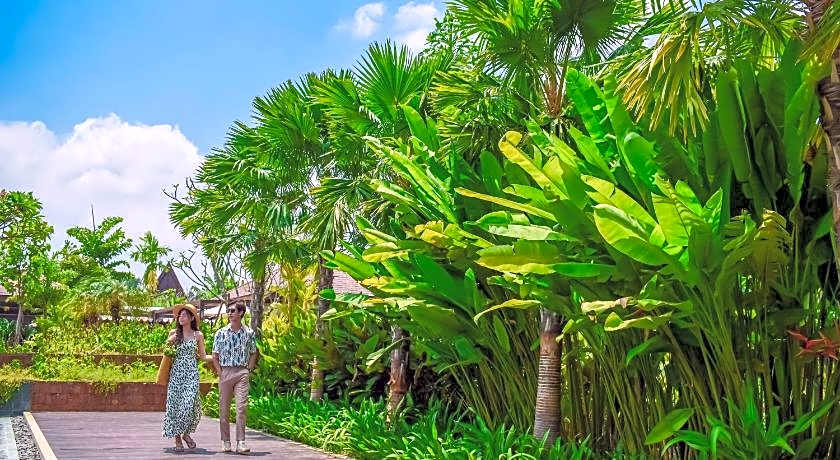 Angkor Green Garden by Dara