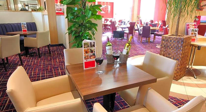 Ramada London North M1