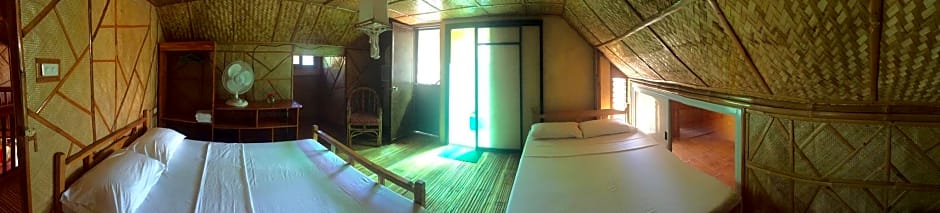 Bamboo House Beach Lodge & Restaurant