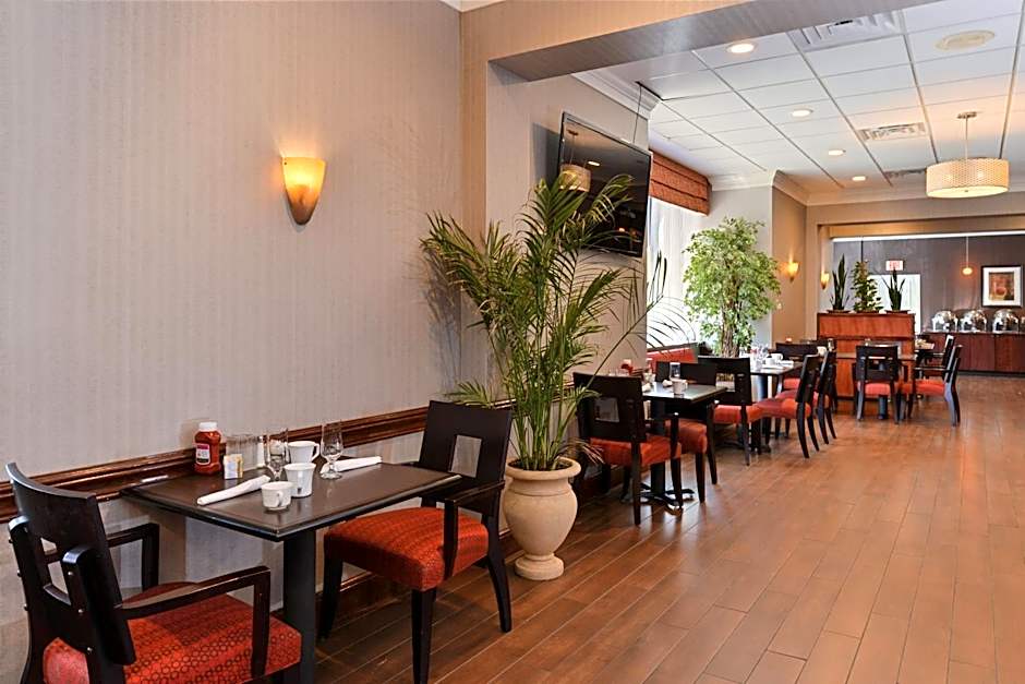 Holiday Inn New London By IHG