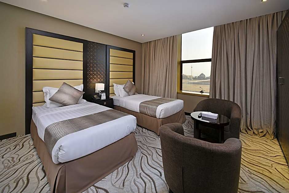 Naviti Warwick Al Khobar