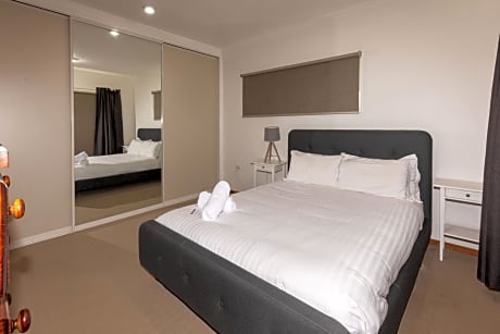 Apartment - Split Level