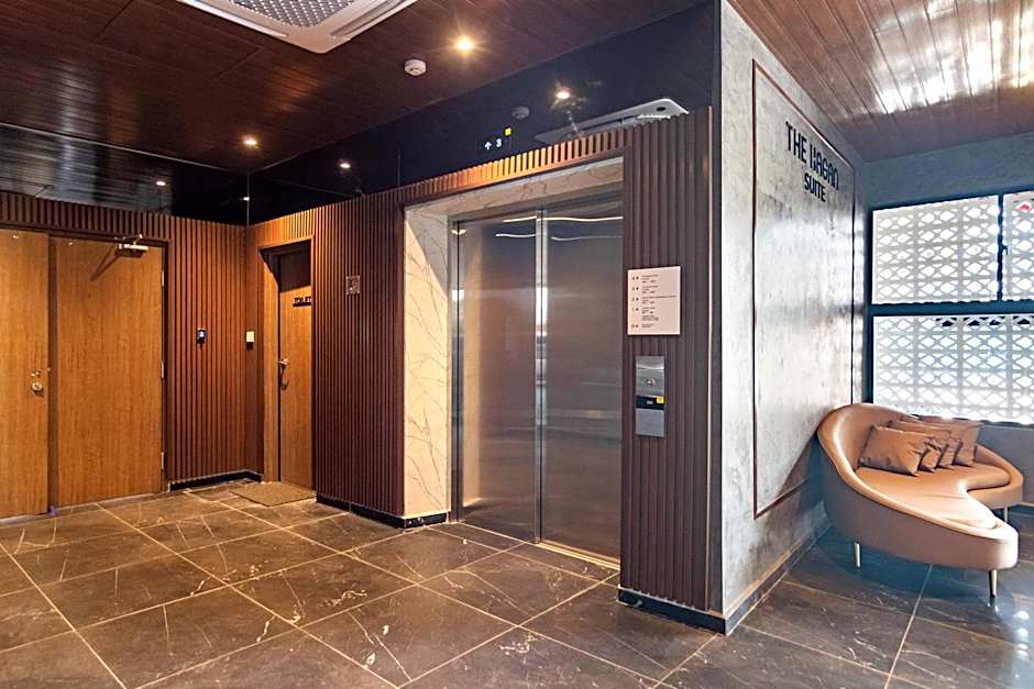 Bagan Suite