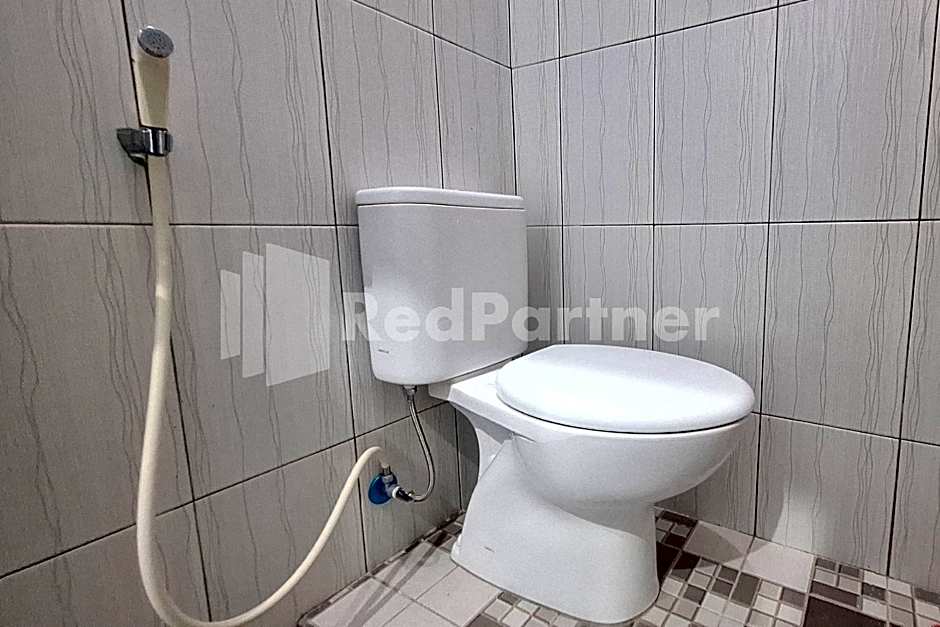 Vins Homestay Kroya Mitra RedDoorz