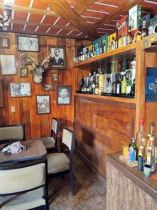 Casa grande, centrica y muy espaciosa!!!