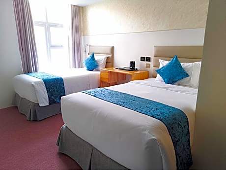 Deluxe Double or Twin Room with Free Airport Transfer