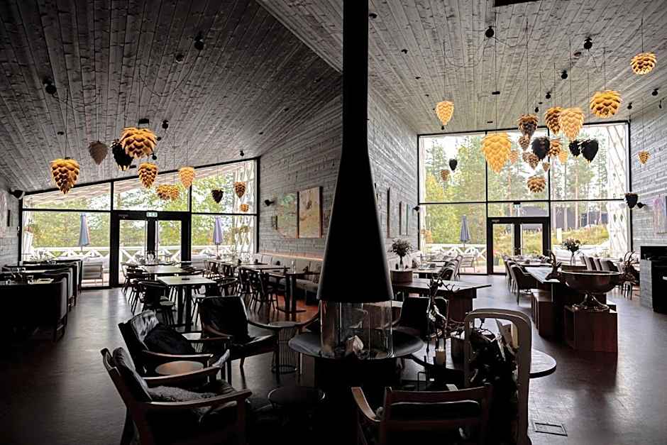 Arctic TreeHouse Hotel