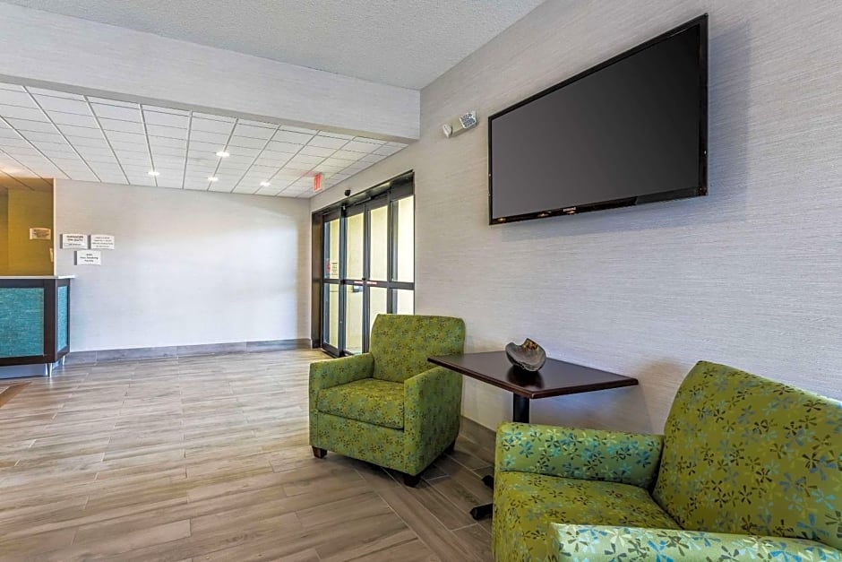 Quality Inn Palm Beach International Airport