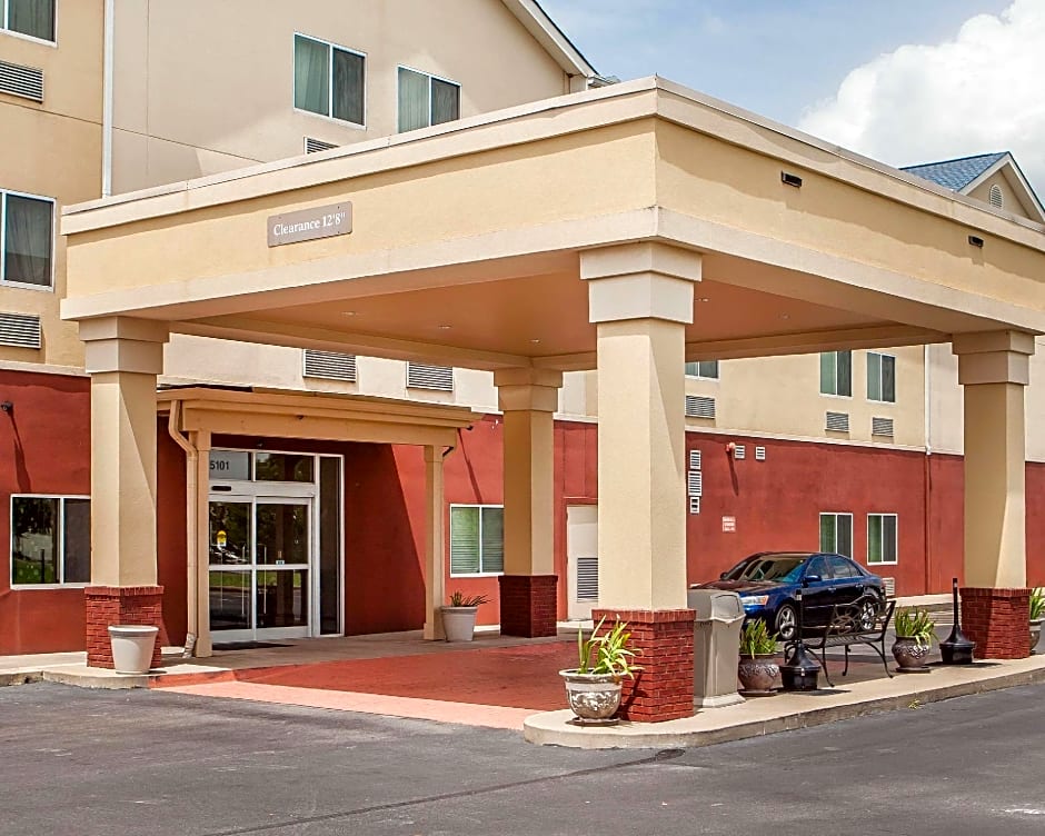 Comfort Inn & Suites Tuscumbia - Muscle Shoals
