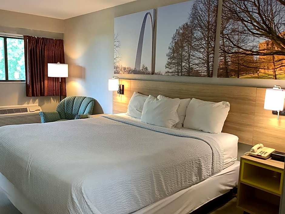 Days Inn by Wyndham Kingdom City