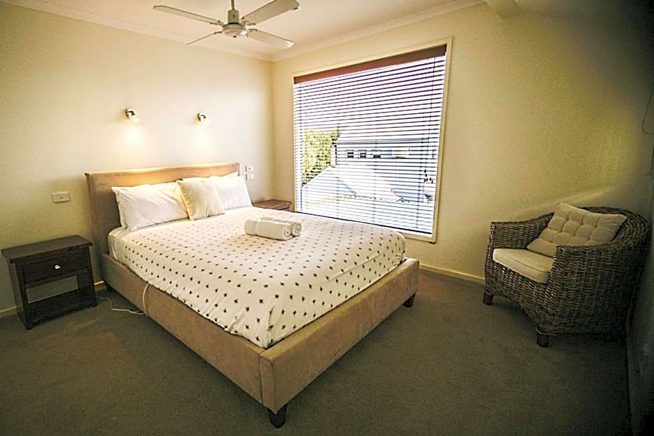 Rayville Boat Houses