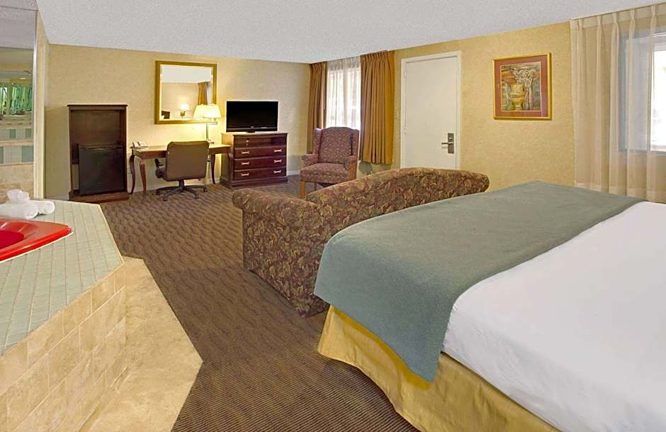 Days Inn by Wyndham Silver Spring