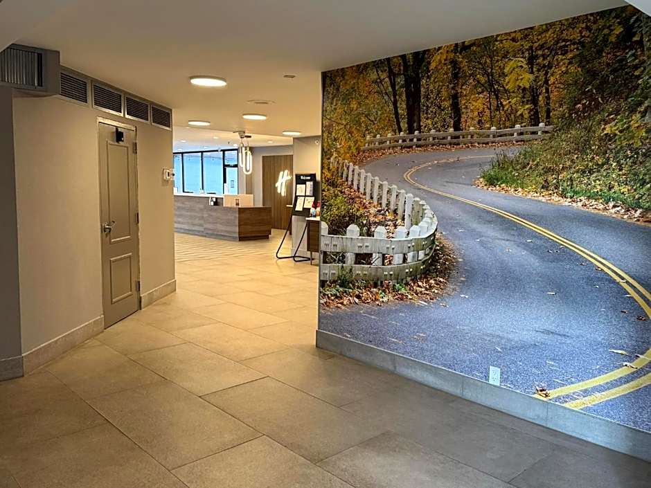 Holiday Inn Roanoke-Tanglewood-Rt 419&I581 by IHG