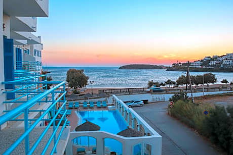 1 Double 1 Single Non-Smoking Superior Room Balcony Side Sea View Mini Fridge Wi-Fi Full Breakfast