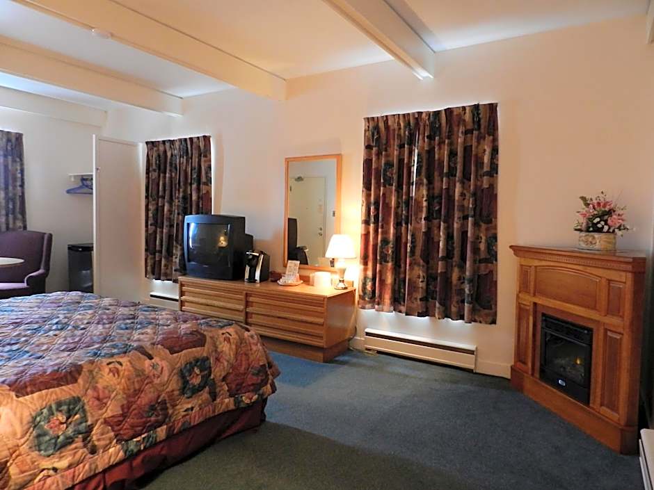 Kings Inn Near the Falls