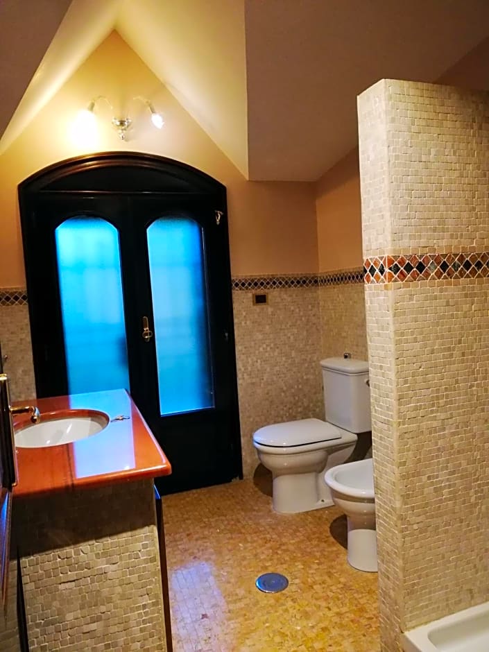 Villa Luisa – Montoro Inferiore, WY